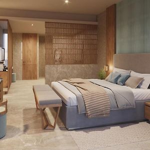 Queen Suite
